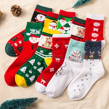 2 Pairs Noel Çorap Kadınlar için Kış Sevimli Çorap Mercan Sıcak Yılbaşı Hediyeleri Dekor Noel Baba Kawaii Çorap