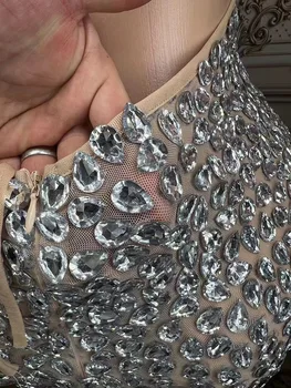 Sparkly Gala Sahne Rhinestones Sutyen Vücut Zinciri Çıplak Mini Elbise Seksi Gece Kulübü Tam Taşlar Kostüm Balo Doğum Günü Kutlamak Elbiseler