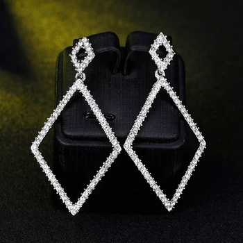 TREAZY Moda Geometrik Şekil Dangle Küpe Kadınlar için Gümüş Renk Kristal Rhinestone Gelin Uzun Küpe düğün takısı